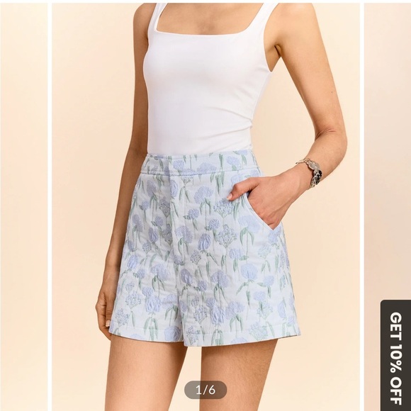 Commense Floral Jacquard Shorts - Picture 3 of 10